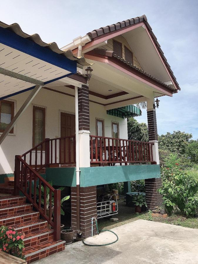 Phatra Hostel Thongsala Exterior photo