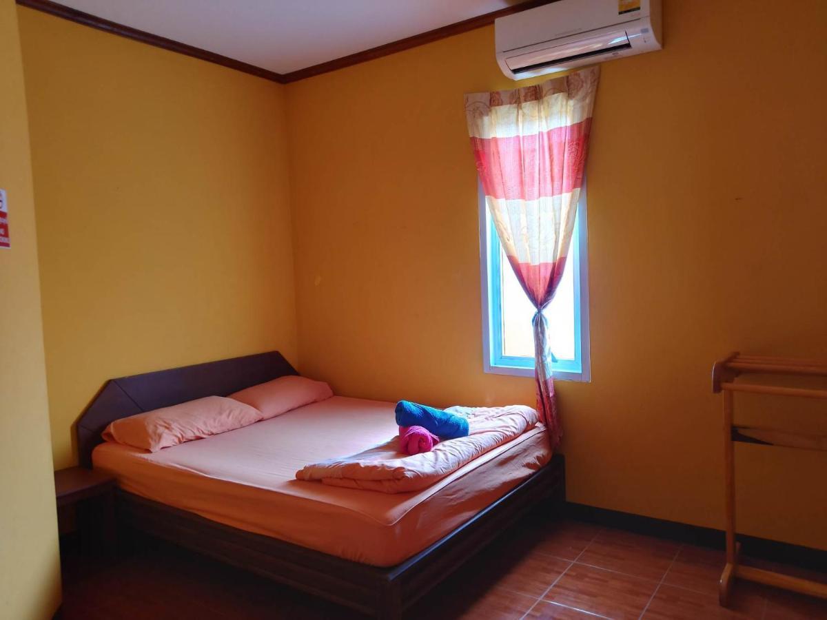 Phatra Hostel Thongsala Exterior photo